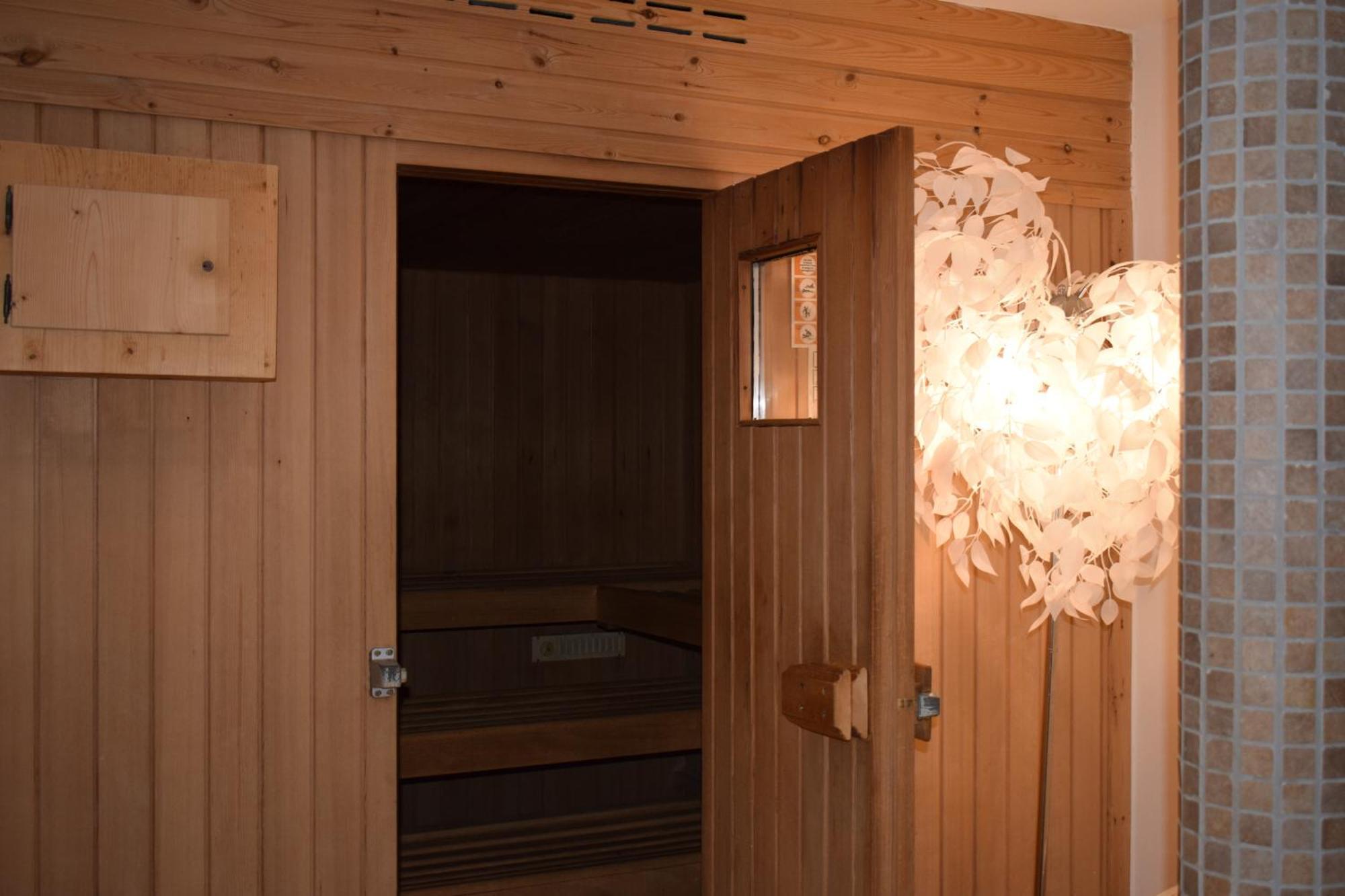 Smart Hotel Firn Madonna  エクステリア 写真