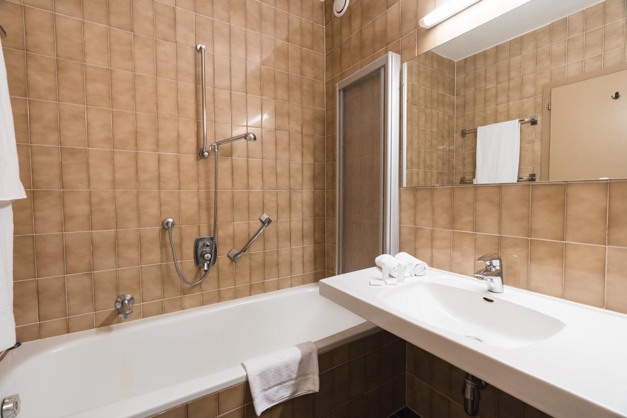 Smart Hotel Firn Madonna  エクステリア 写真